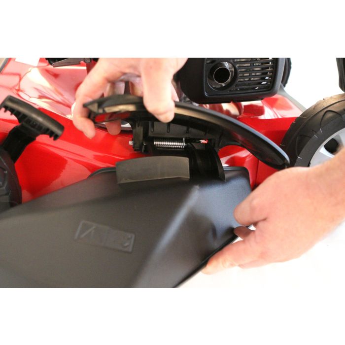 Masina de tuns gazon VARI cu motor HONDA GCV 145 4T benzina